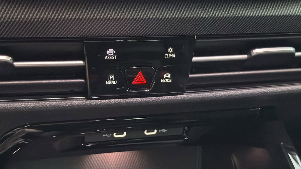 New 2026 Volkswagen GTI SE image 16