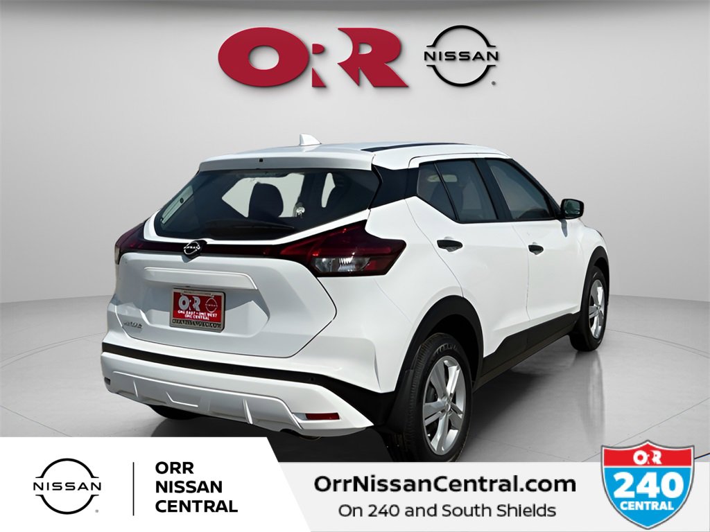 New 2025 Nissan Kicks Play S image 5