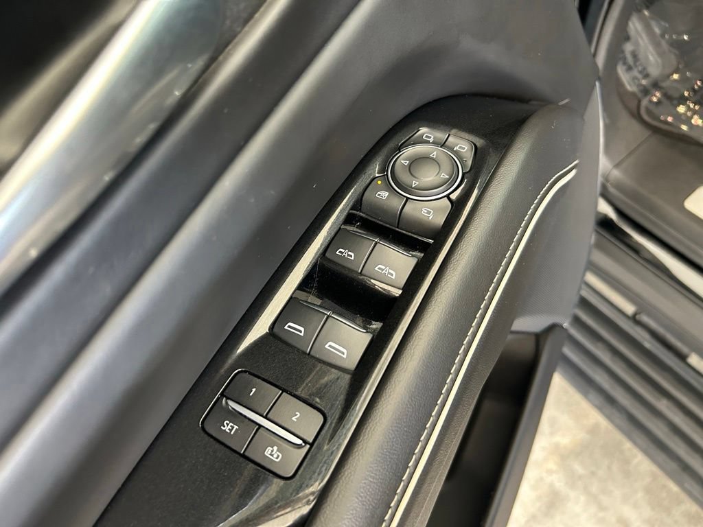 Used 2023 Cadillac Escalade V w/ Heavy-Duty Trailer Package AWD/4WD image 47