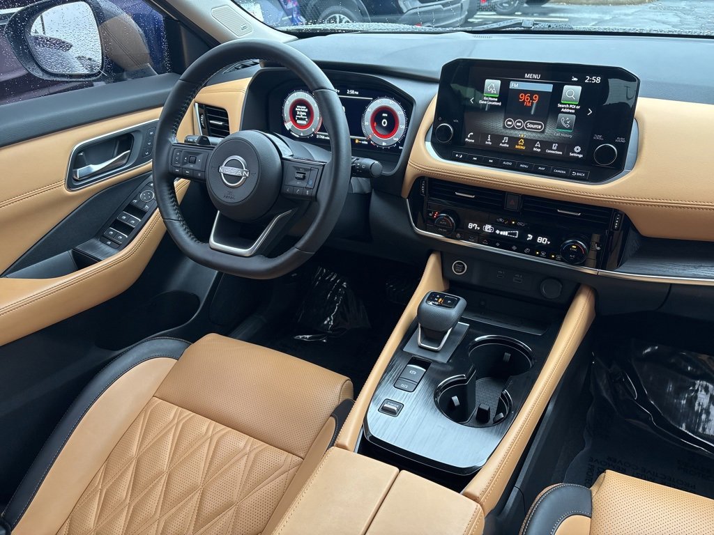 Used 2023 Nissan Rogue Platinum w/ Platinum Premium Package image 14