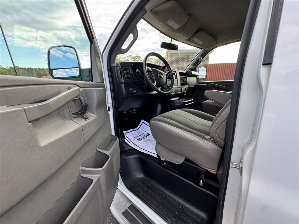Used 2023 Chevrolet Express 2500 w/ Driver Convenience Package RWD image 13