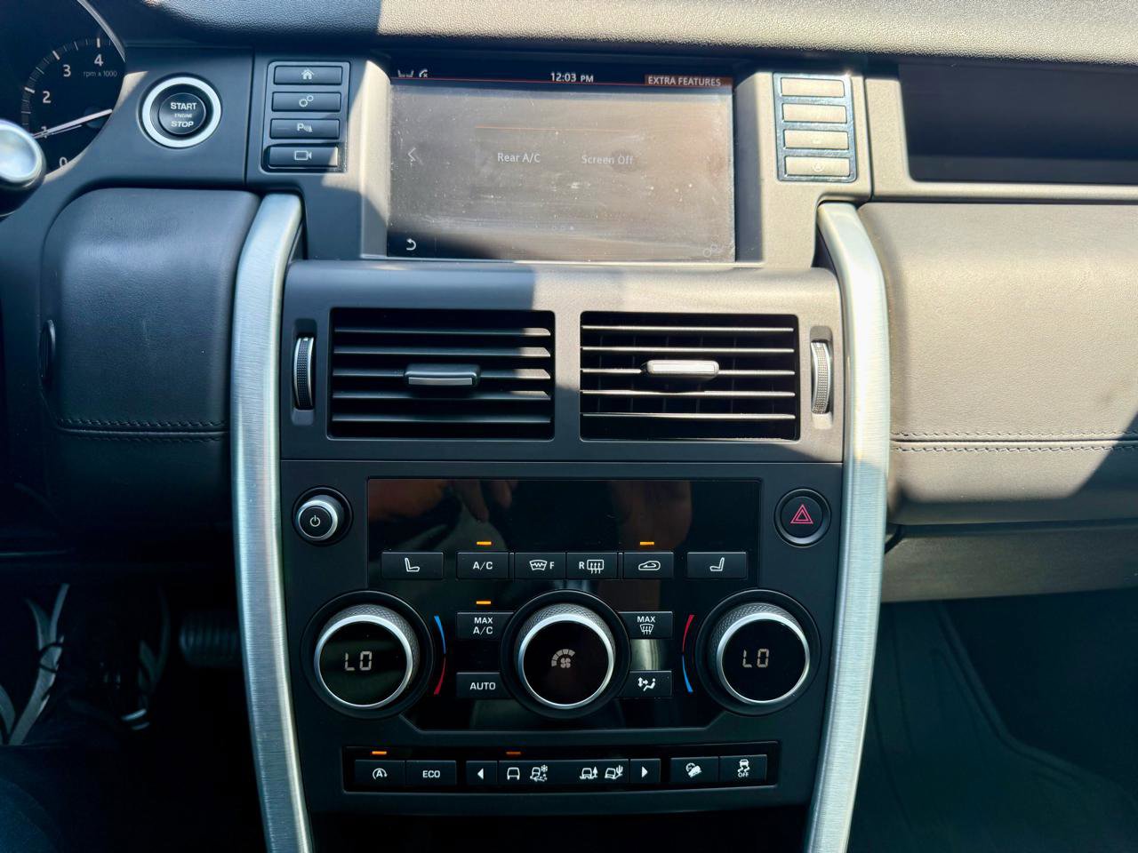 Used 2017 Land Rover Discovery Sport HSE Luxury AWD/4WD image 40