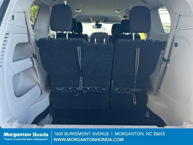 Used 2023 Chrysler Voyager LX FWD image 30
