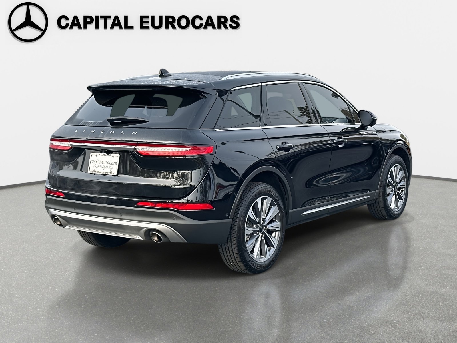 Used 2022 Lincoln Corsair Reserve w/ Equipment Group 201A image 5