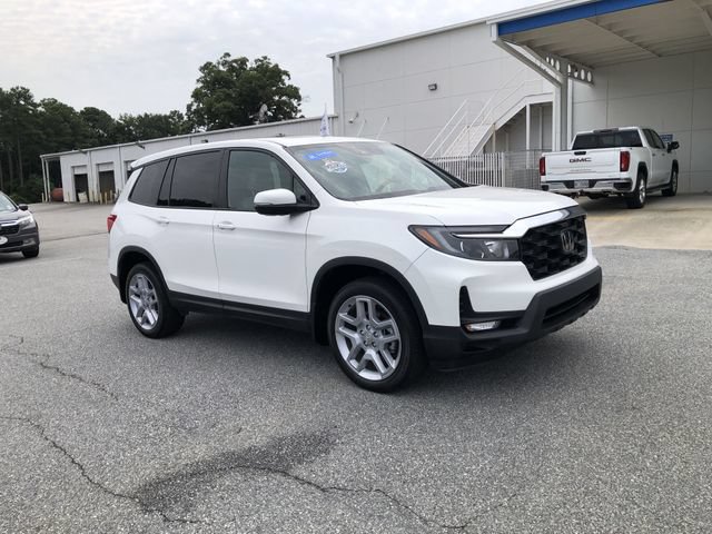 Certified 2024 Honda Passport EX-L image 2