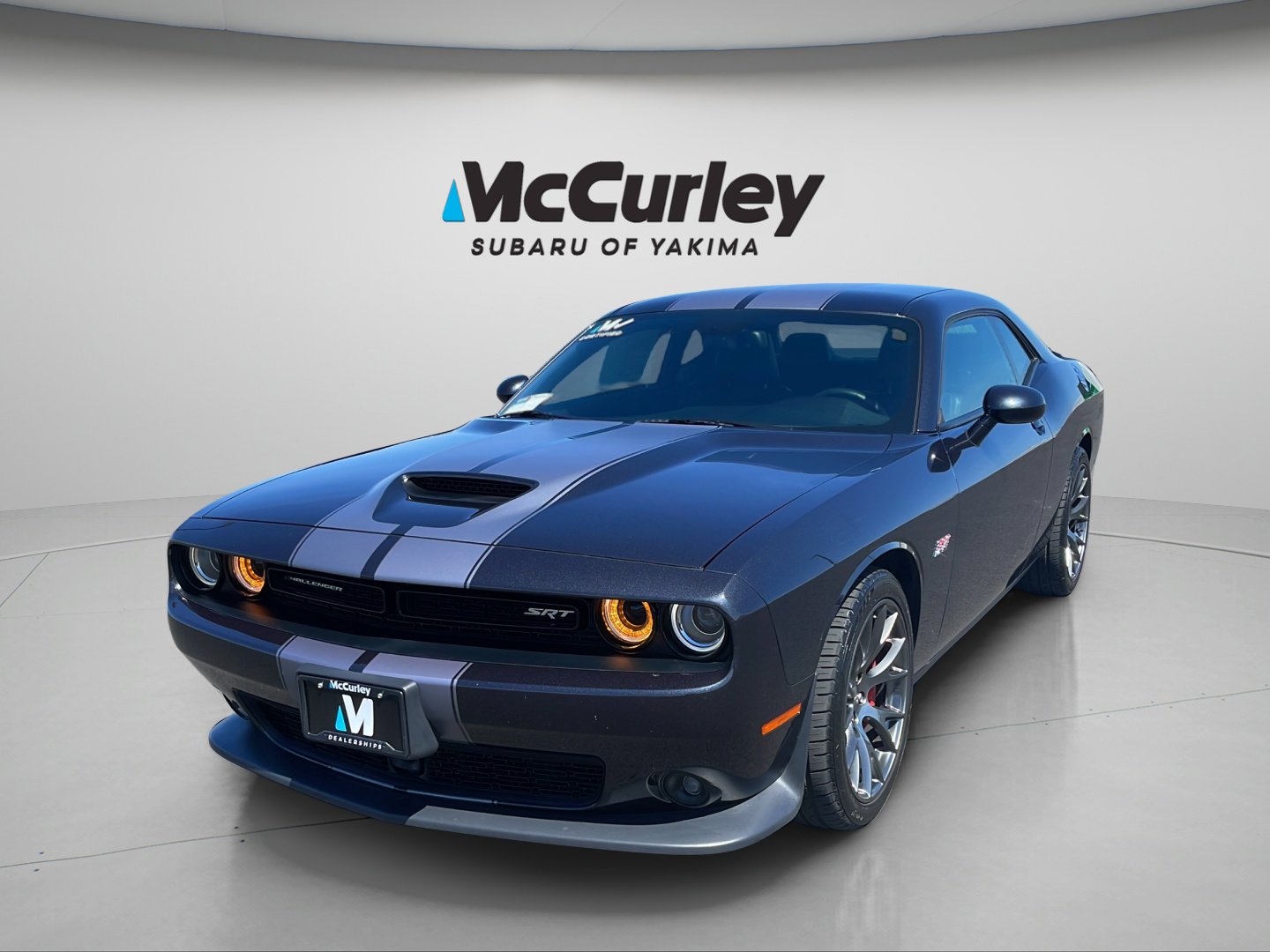 Used 2016 Dodge Challenger SRT w/ Technology Group RWD image 1