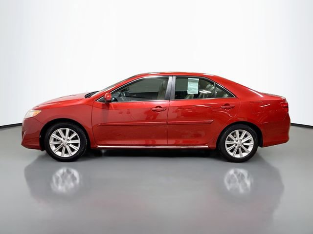 Used 2014 Toyota Camry XLE image 10