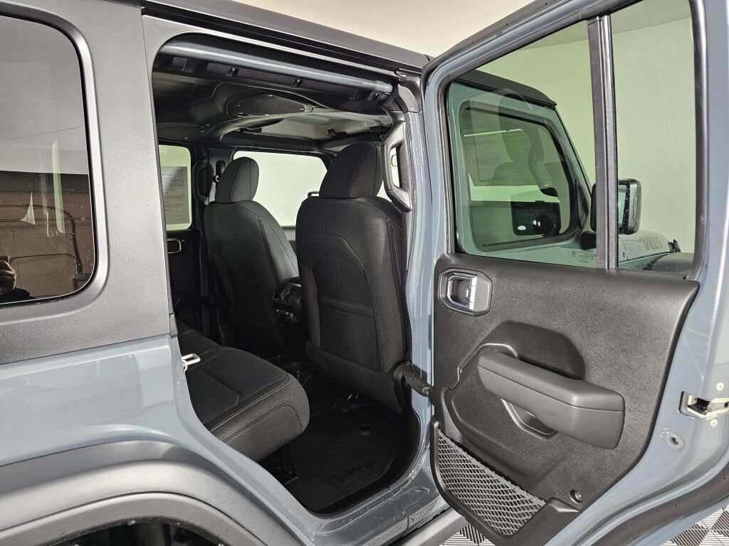 New 2026 Jeep Wrangler Unlimited Sport AWD/4WD image 32