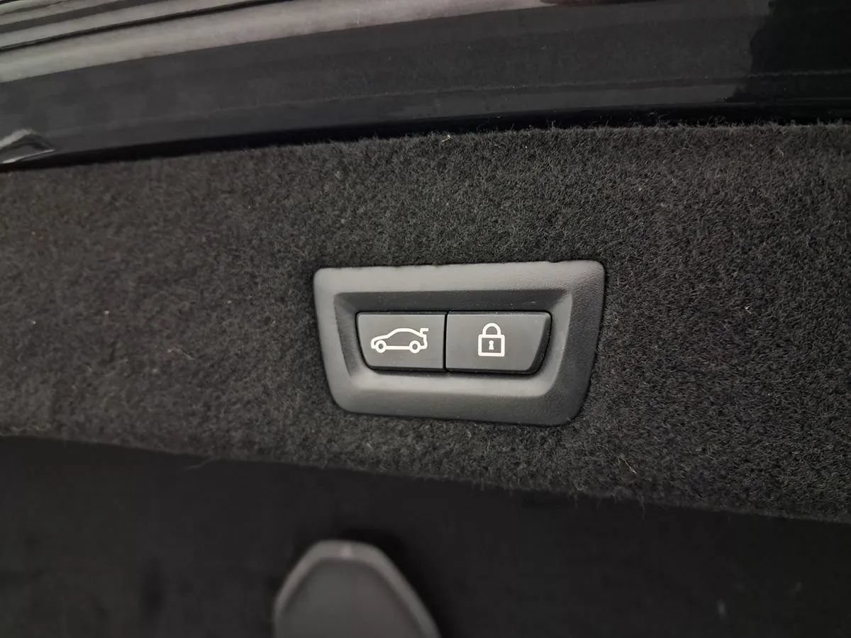 Used 2019 BMW 750i xDrive w/ Executive Package AWD/4WD image 38