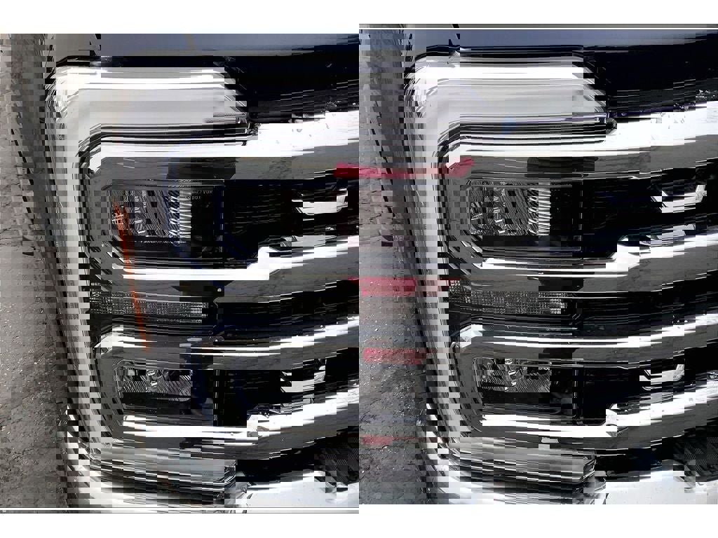 Used 2025 Ford F350 Lariat image 30