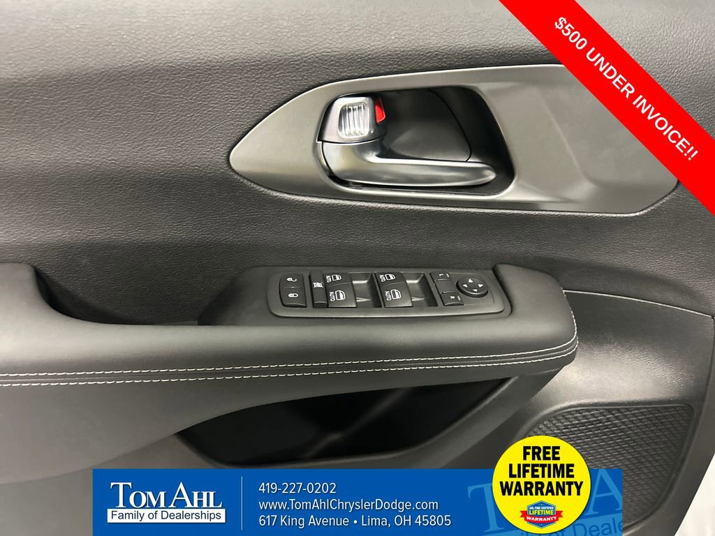 New 2026 Chrysler Voyager LX image 12