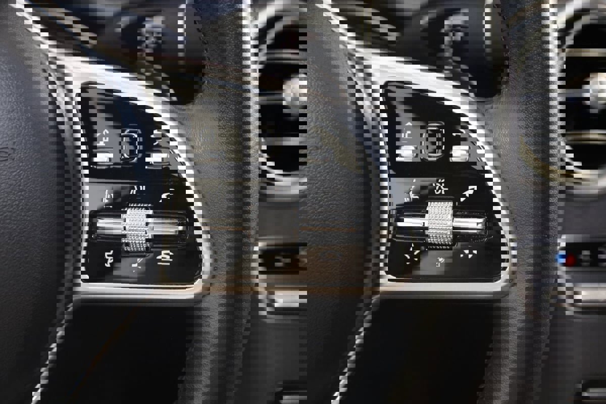 Used 2022 Mercedes-Benz GLC 300 4MATIC w/ Driver Assistance Package image 48