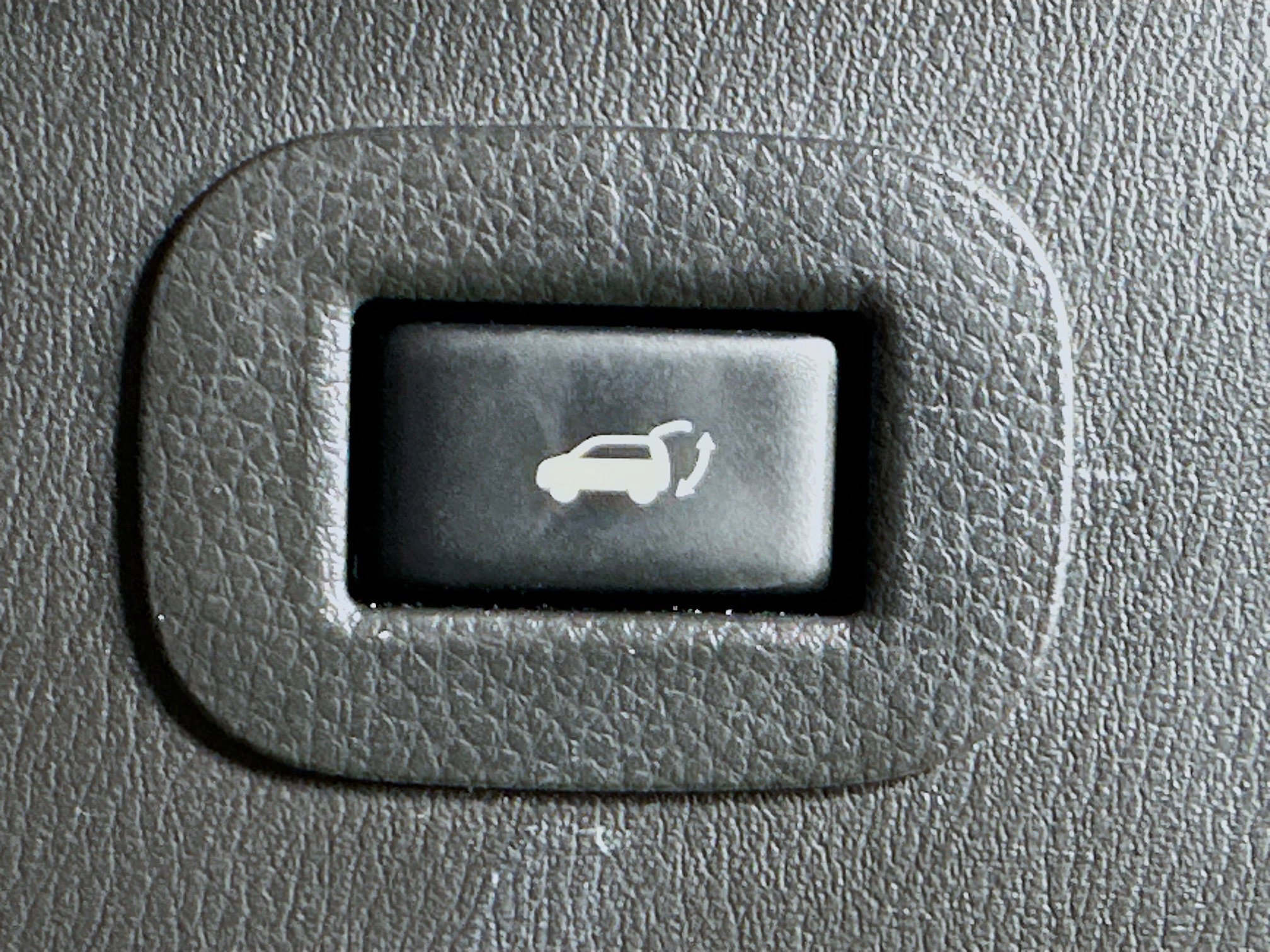 Used 2018 Nissan Armada SL w/ Premium Package image 31