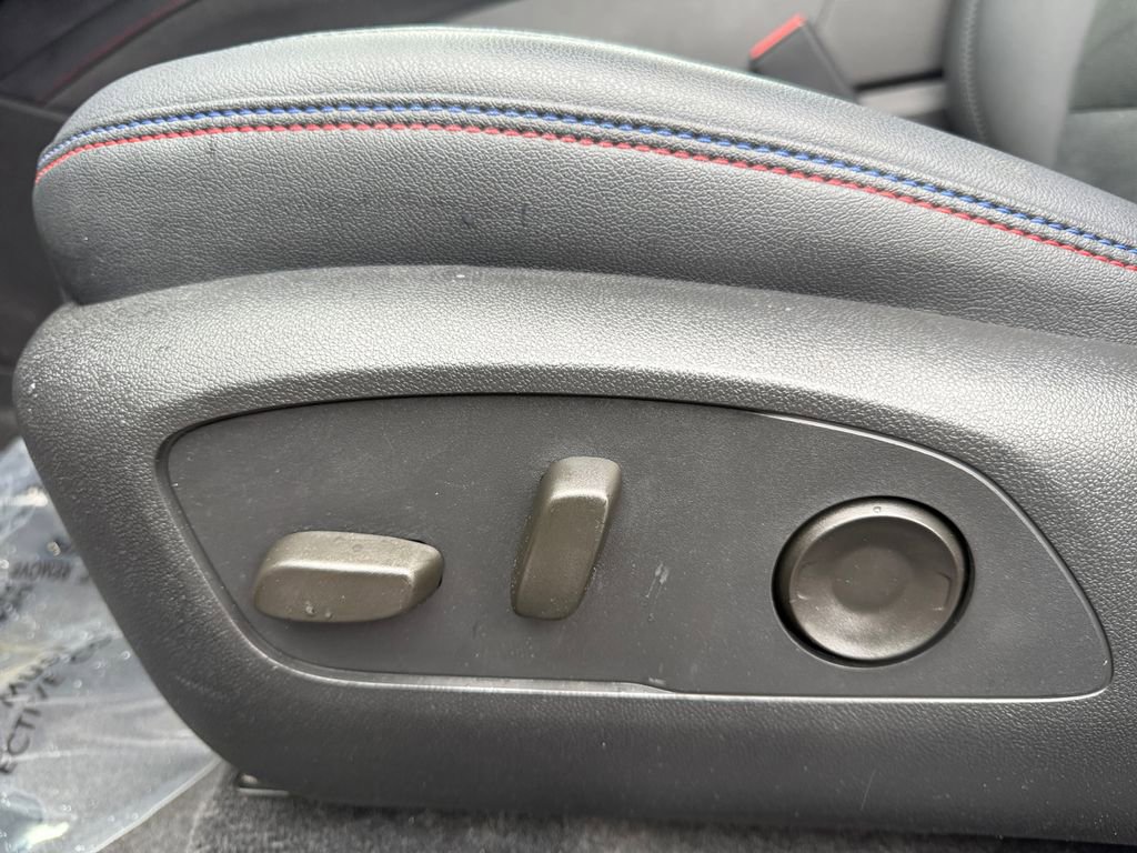 Used 2024 Chevrolet Blazer EV RS image 10