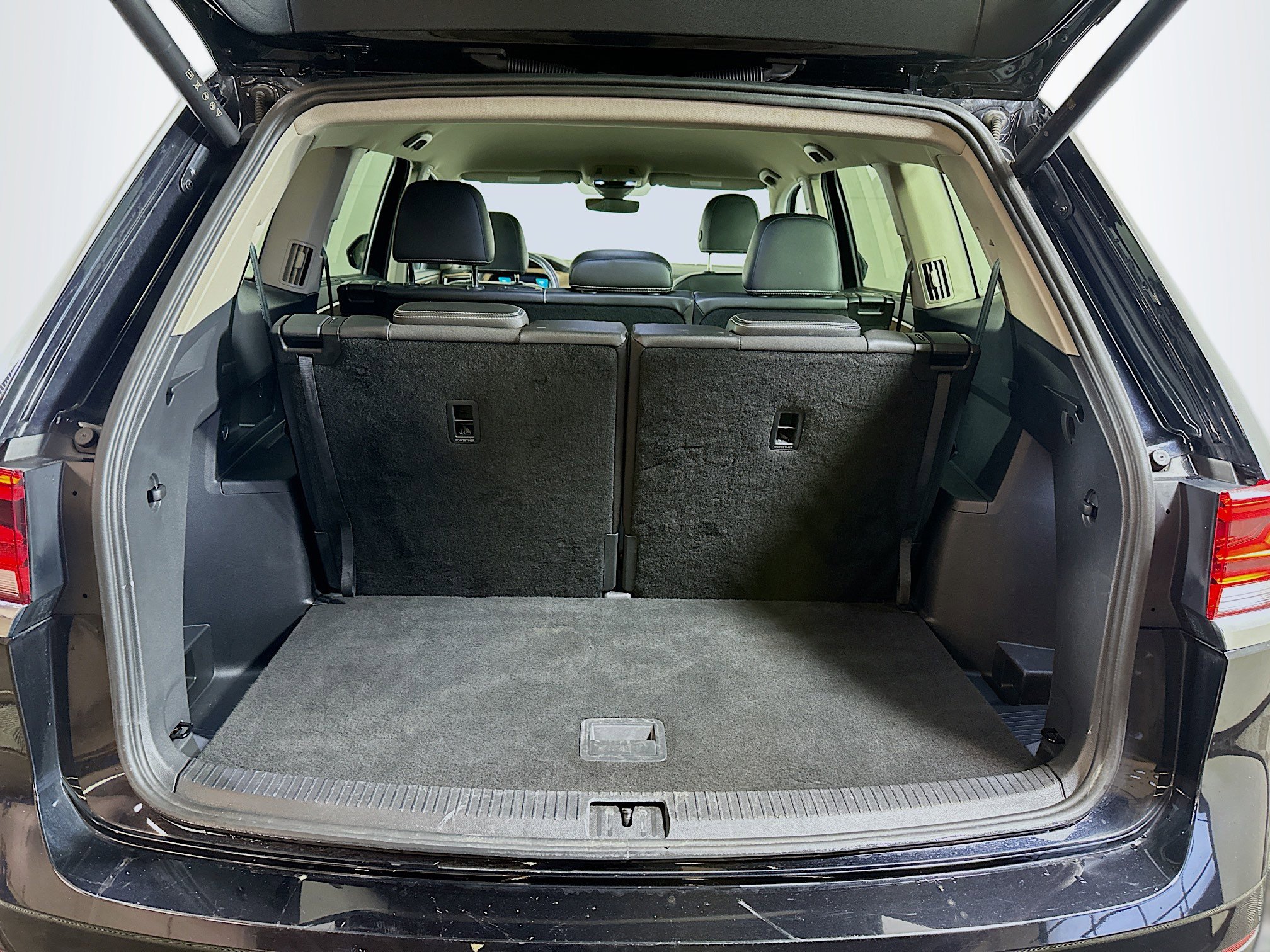 Used 2024 Volkswagen Atlas SE image 24