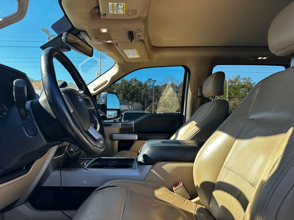 Used 2017 Ford F250 Lariat w/ Lariat Ultimate Package image 28
