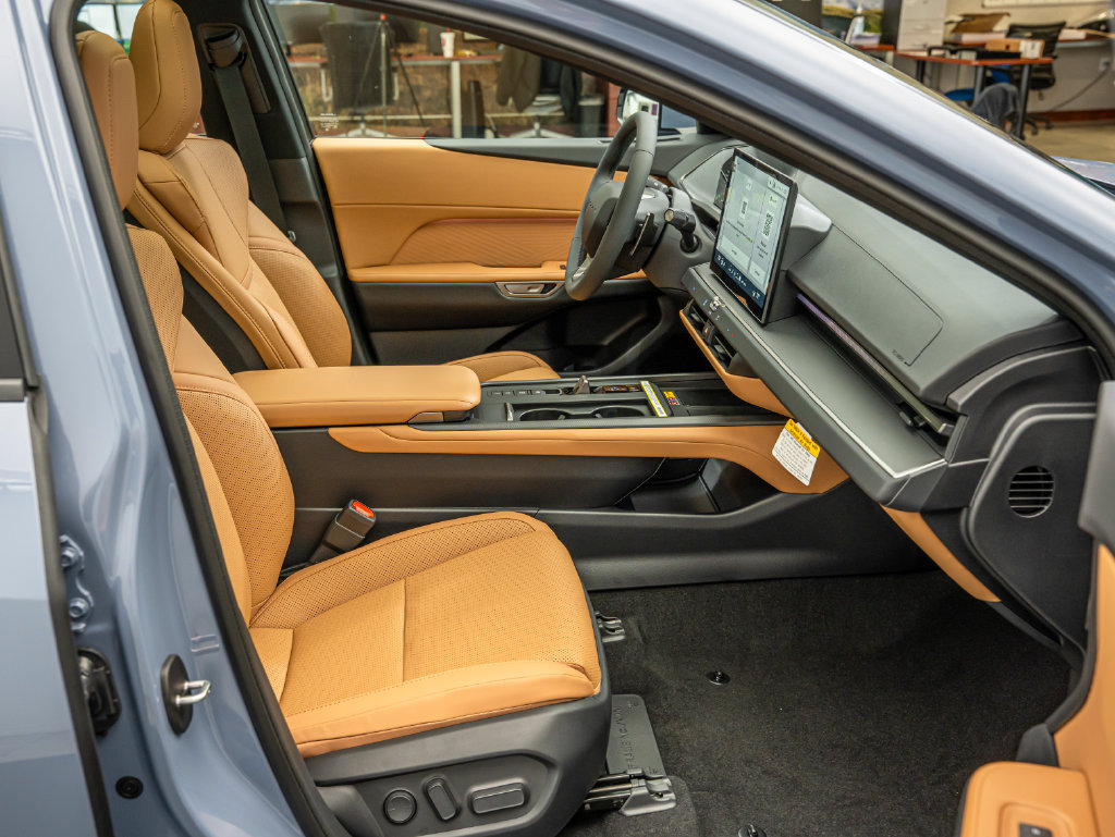 New 2026 Lexus ES 350h AWD w/ Convenience Package image 23