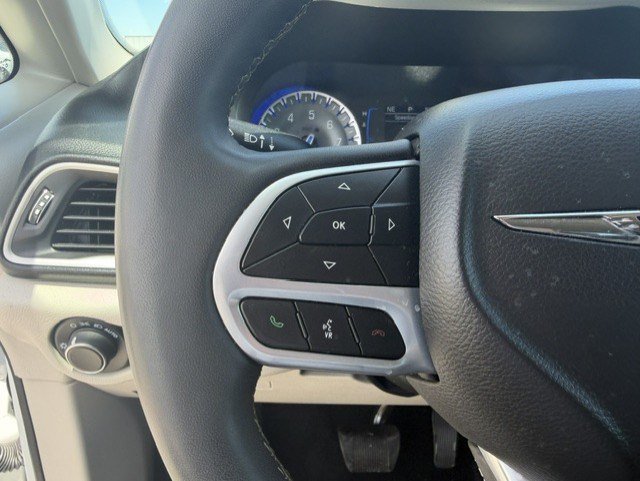 Used 2023 Chrysler Voyager LX FWD image 14