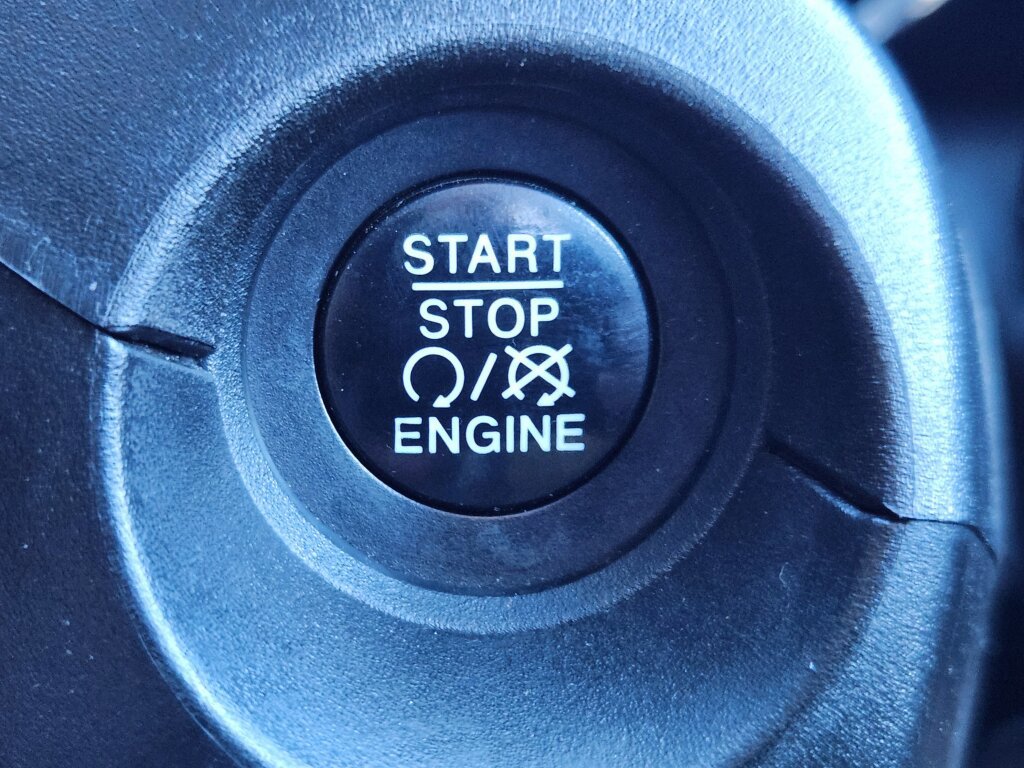 Used 2018 Jeep Compass Latitude image 23