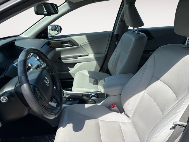 Used 2015 Honda Accord EX-L image 9