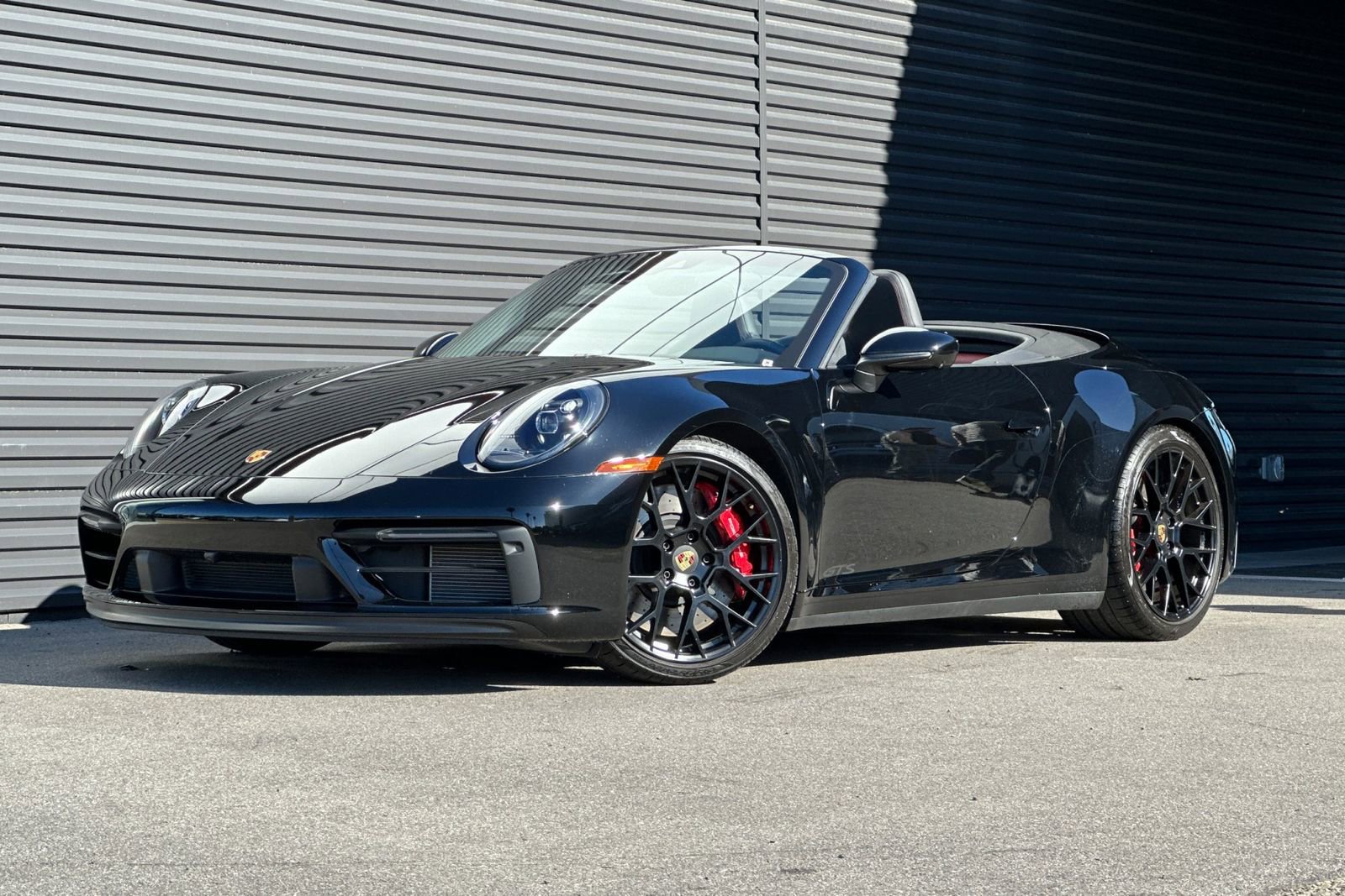 Used 2023 Porsche 911 Carrera 4 GTS image 1