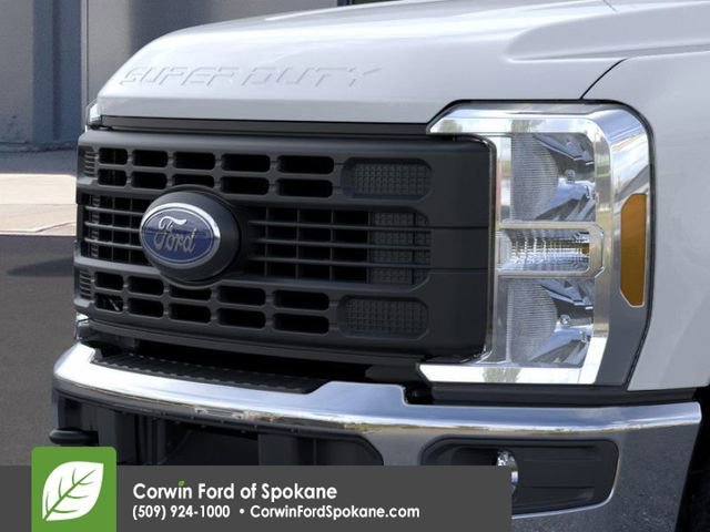New 2026 Ford F250 XL w/ XL Chrome Package image 17