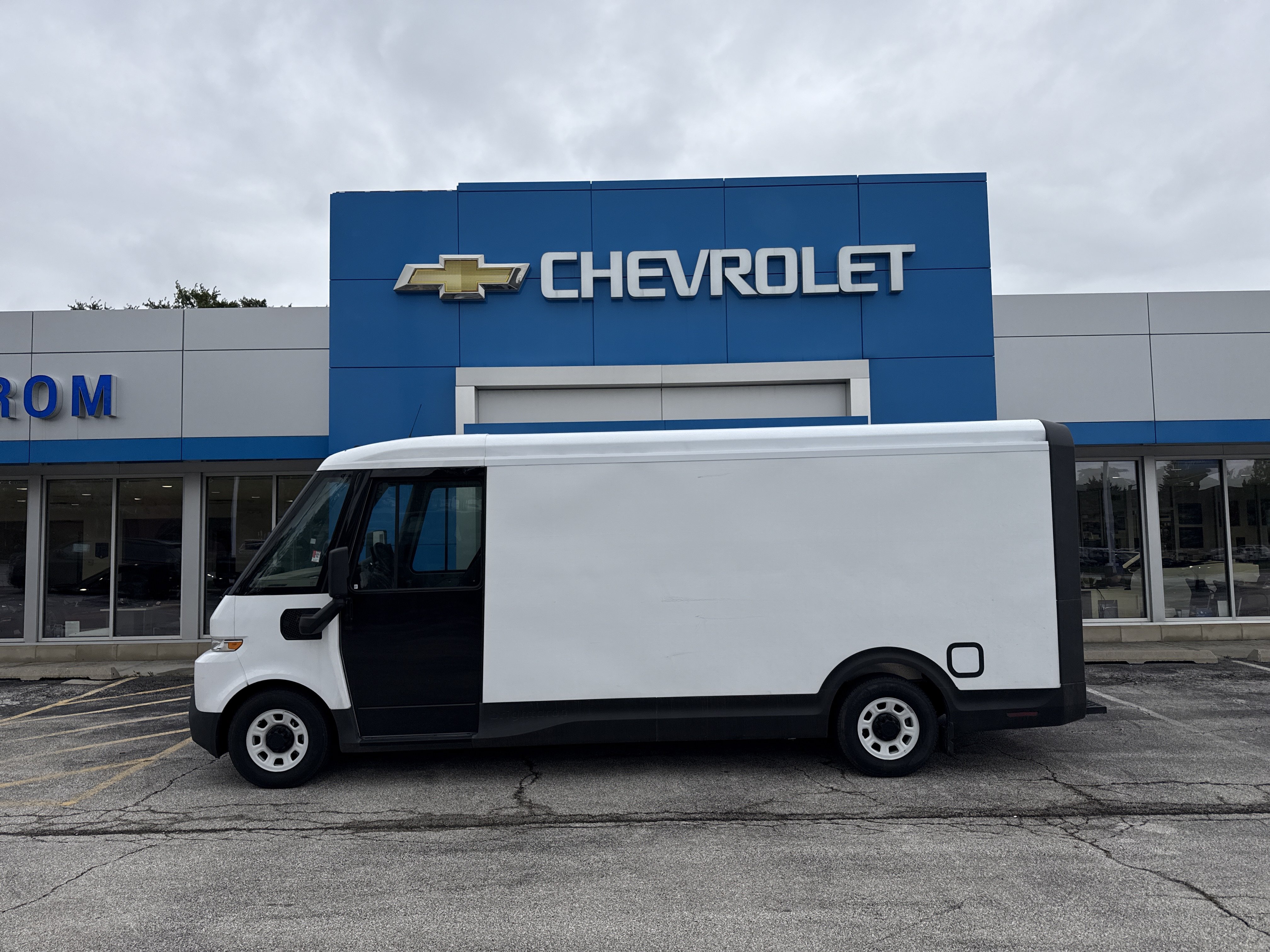 Certified 2024 Chevrolet Brightdrop 600 w/ Battery Pack, Max Range AWD/4WD image 7