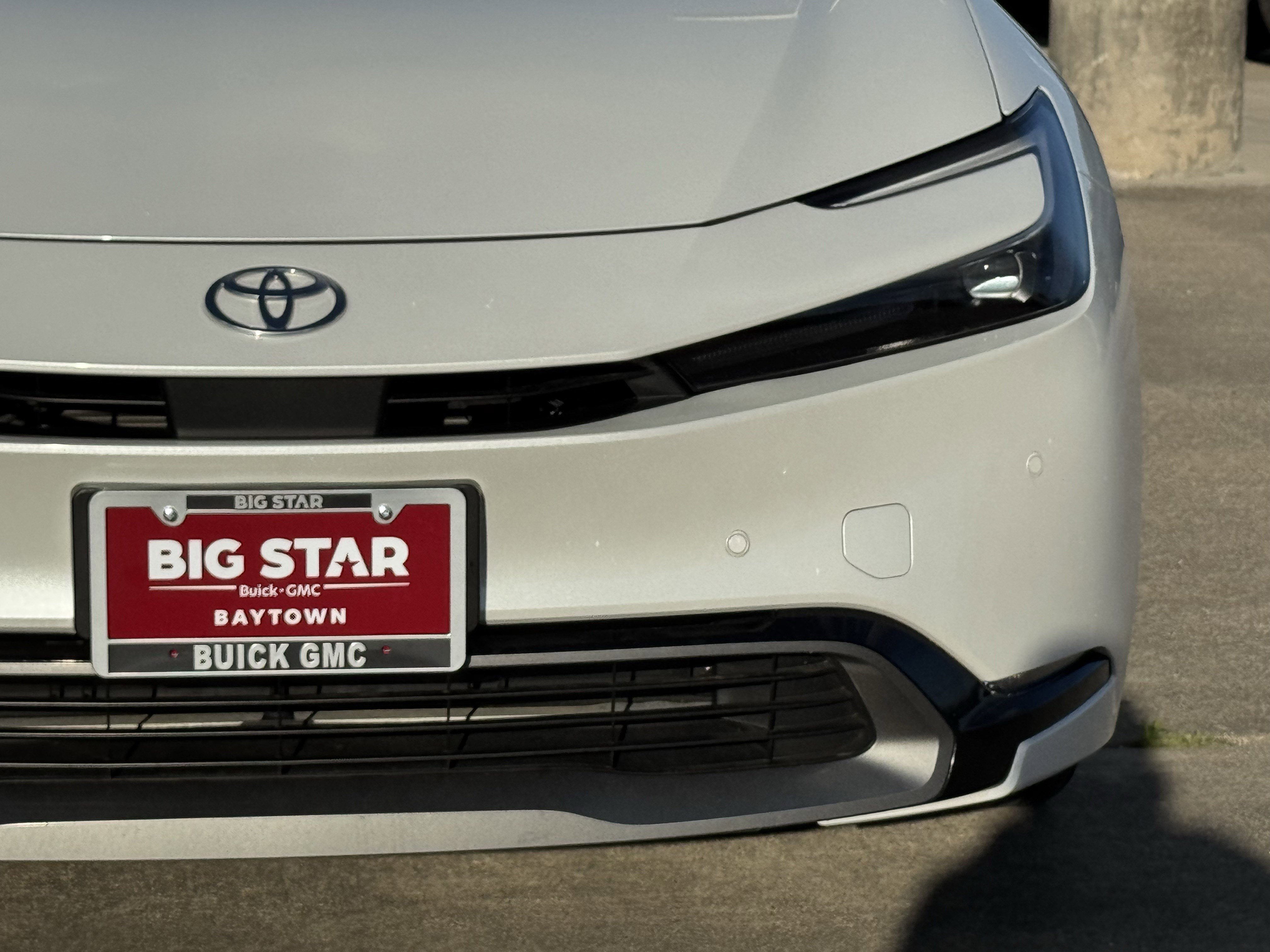 Used 2024 Toyota Prius XLE image 5