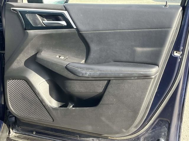 Used 2023 Mitsubishi Outlander SE image 27