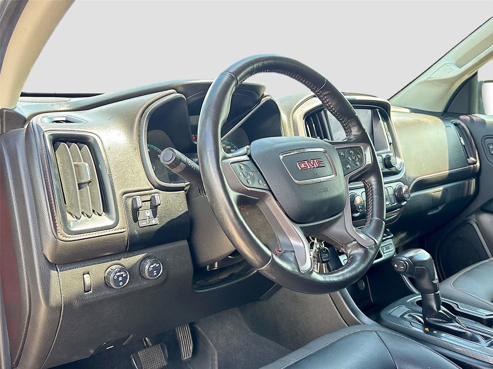 Used 2019 GMC Canyon All Terrain w/ Trailering Package AWD/4WD image 9
