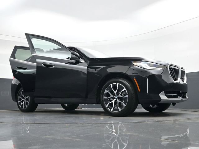 Used 2026 BMW X3 xDrive30 w/ Convenience Package image 37