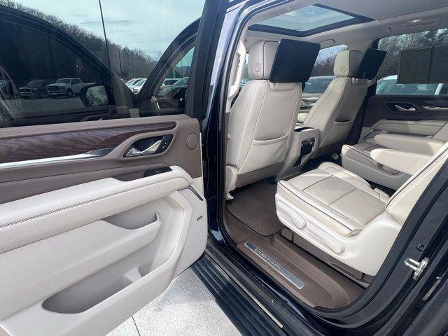 Used 2021 GMC Yukon XL Denali w/ Denali Premium Package image 22