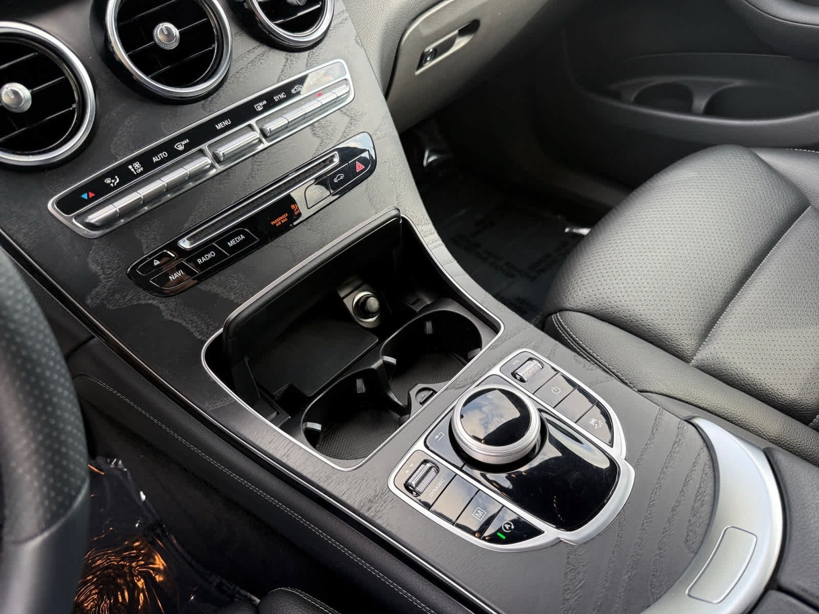 Used 2019 Mercedes-Benz GLC 300 image 22