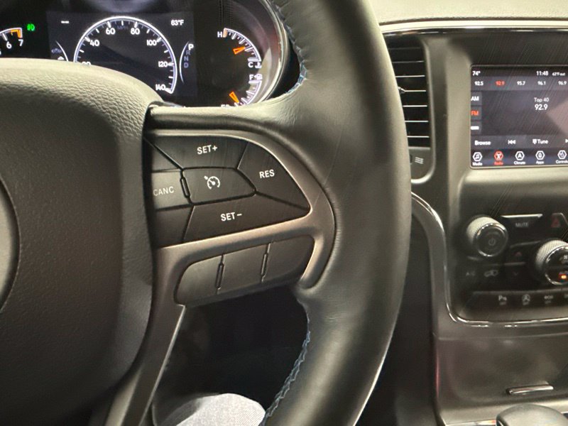 Used 2019 Jeep Grand Cherokee Laredo AWD/4WD image 25