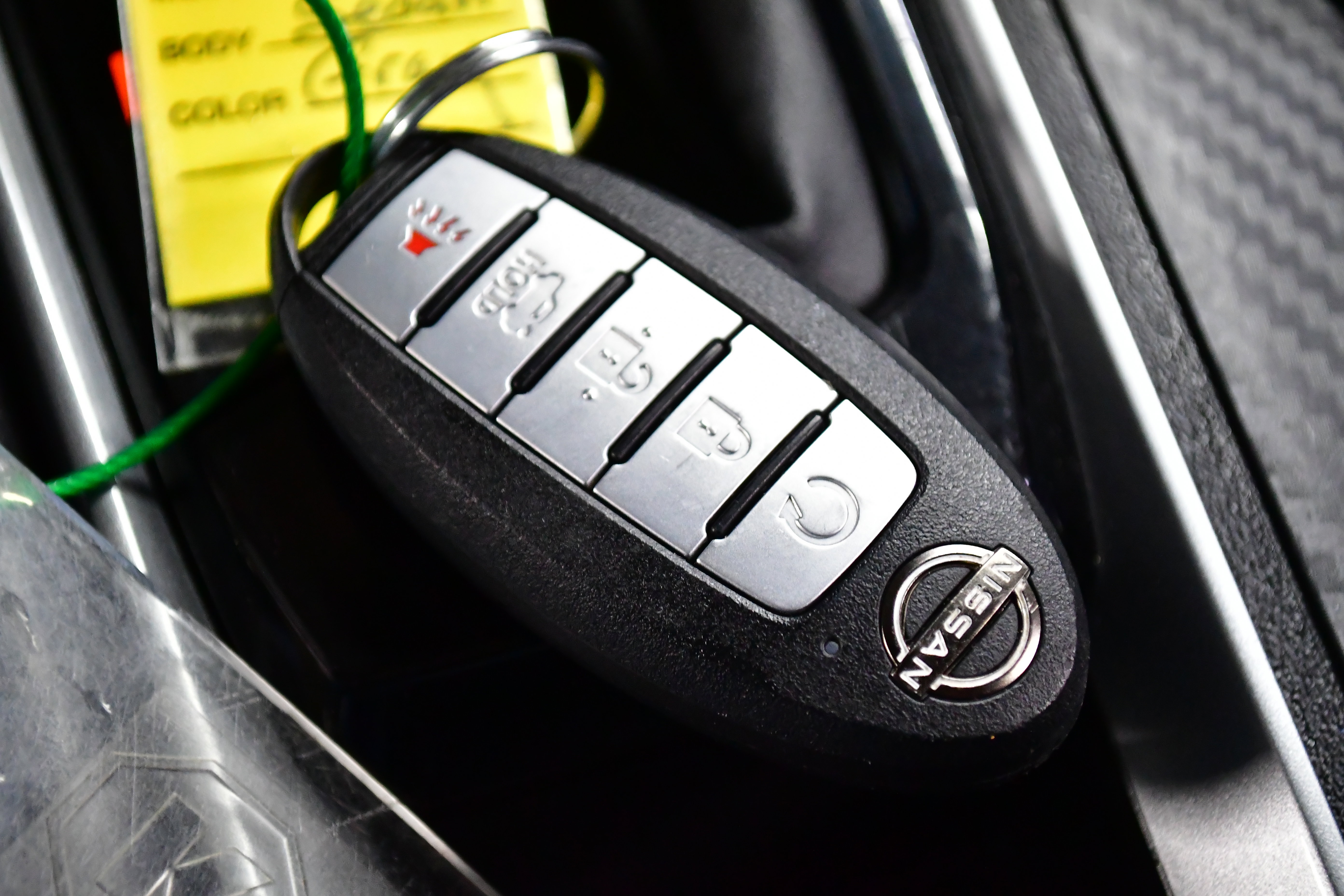 Used 2025 Nissan Altima 2.5 SV image 32