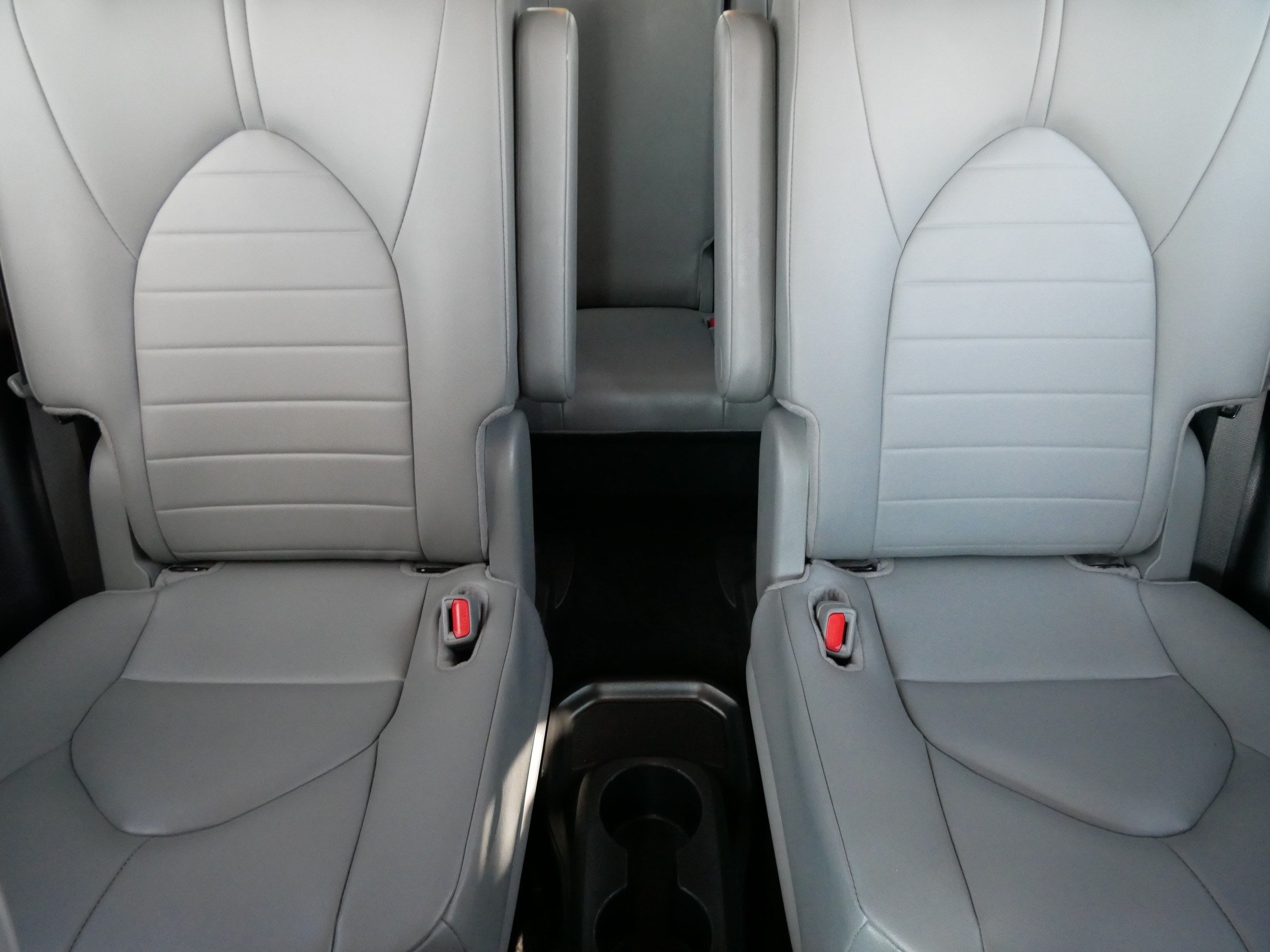 Certified 2026 Toyota Highlander XLE AWD/4WD image 13