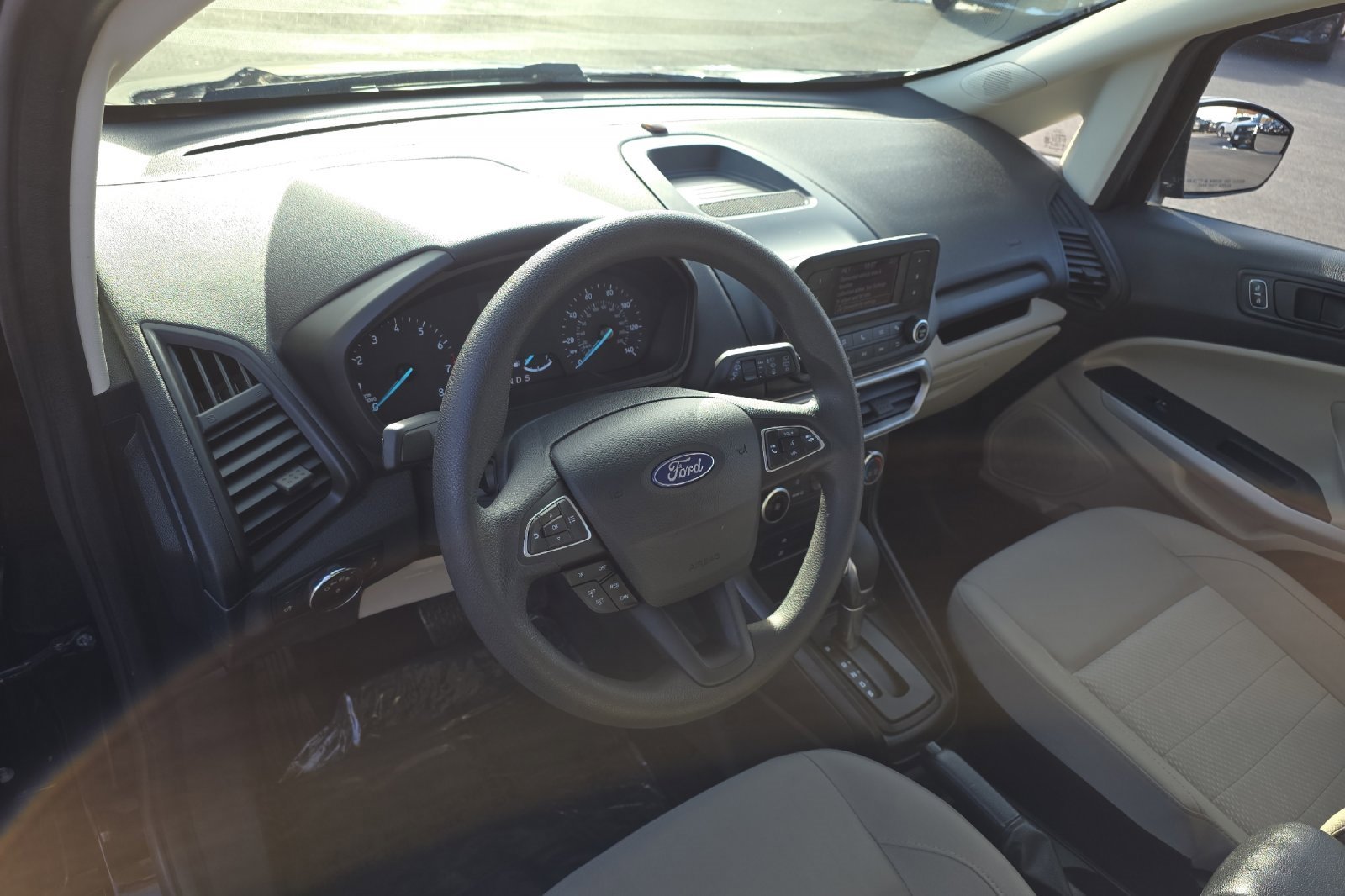Used 2020 Ford EcoSport S image 9