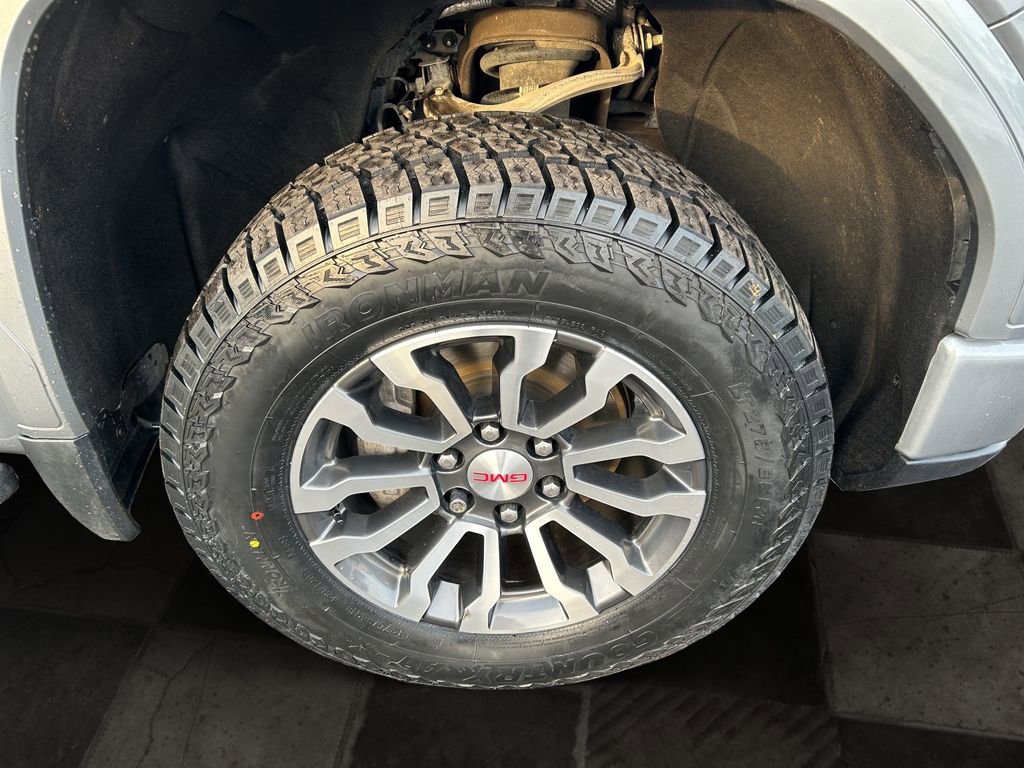 Used 2023 GMC Sierra 1500 AT4 w/ AT4 Premium Package image 10