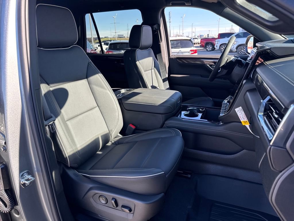 New 2026 GMC Yukon Elevation w/ LPO, Floor Liner Package image 12