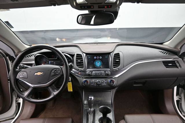 Used 2014 Chevrolet Impala LT FWD image 14