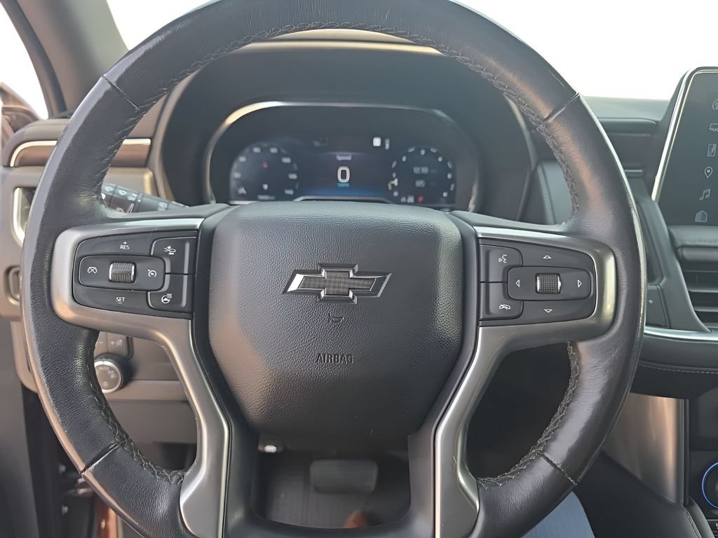 Used 2023 Chevrolet Tahoe Z71 w/ Luxury Package AWD/4WD image 10