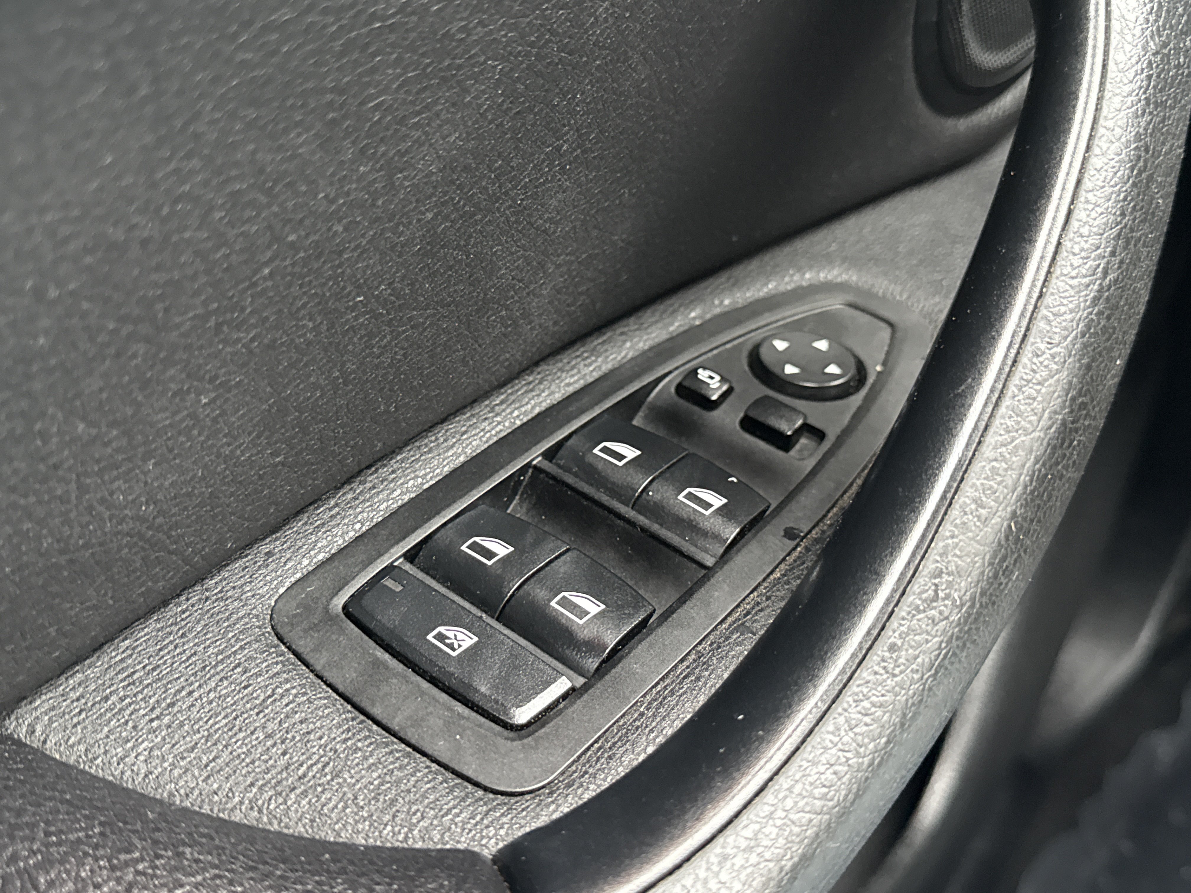 Used 2022 BMW X1 sDrive28i w/ Convenience Package FWD image 29