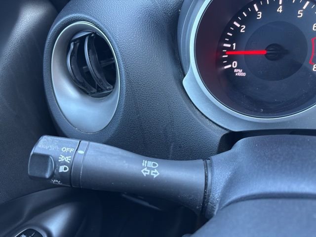 Used 2016 Nissan Juke S image 17