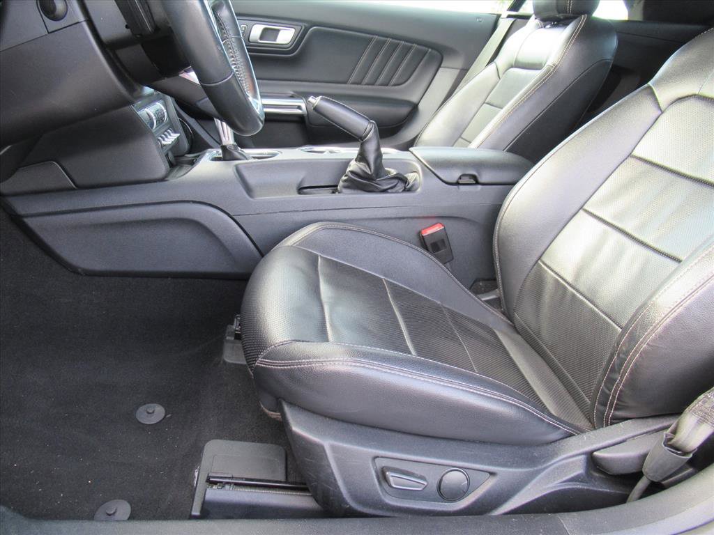 Used 2021 Ford Mustang Premium image 13