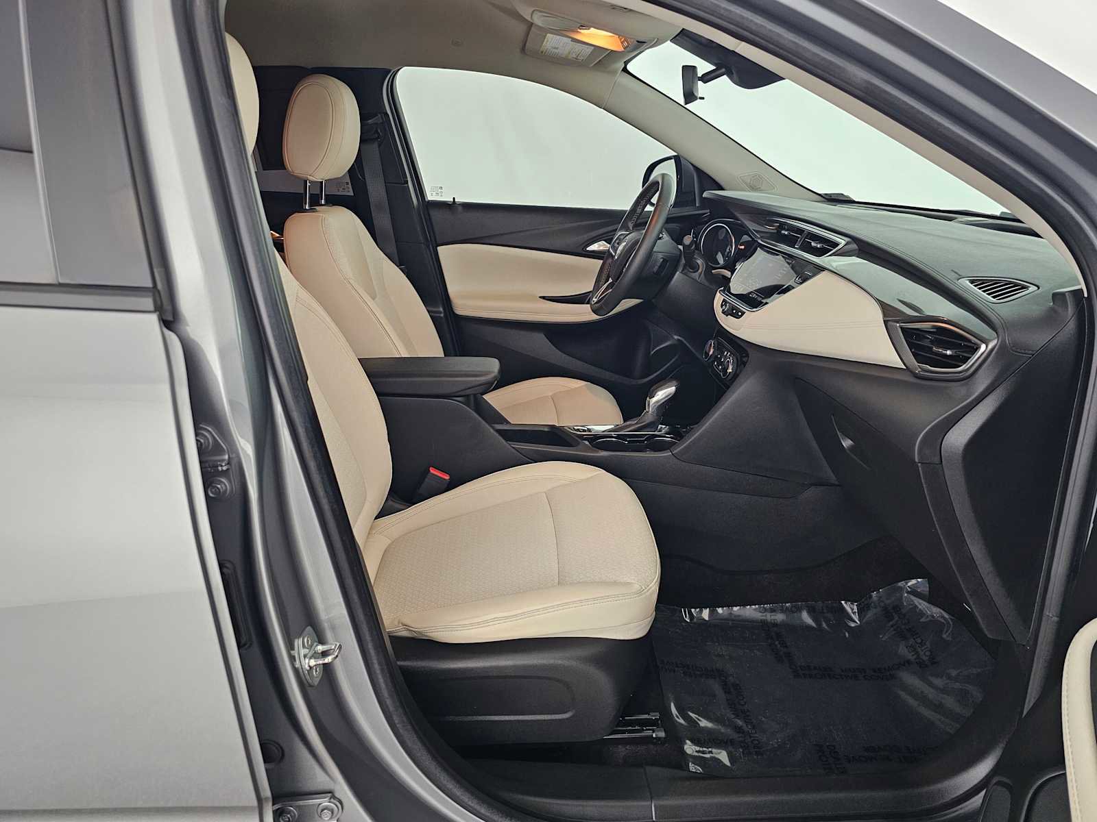 Used 2023 Buick Encore GX Preferred w/ Cold Weather Comfort Package image 10