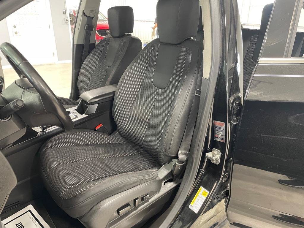 Used 2017 Chevrolet Equinox LT w/ Convenience Package FWD image 10
