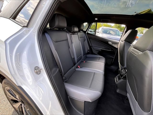 Used 2023 Volkswagen ID.4 Pro S AWD/4WD image 22