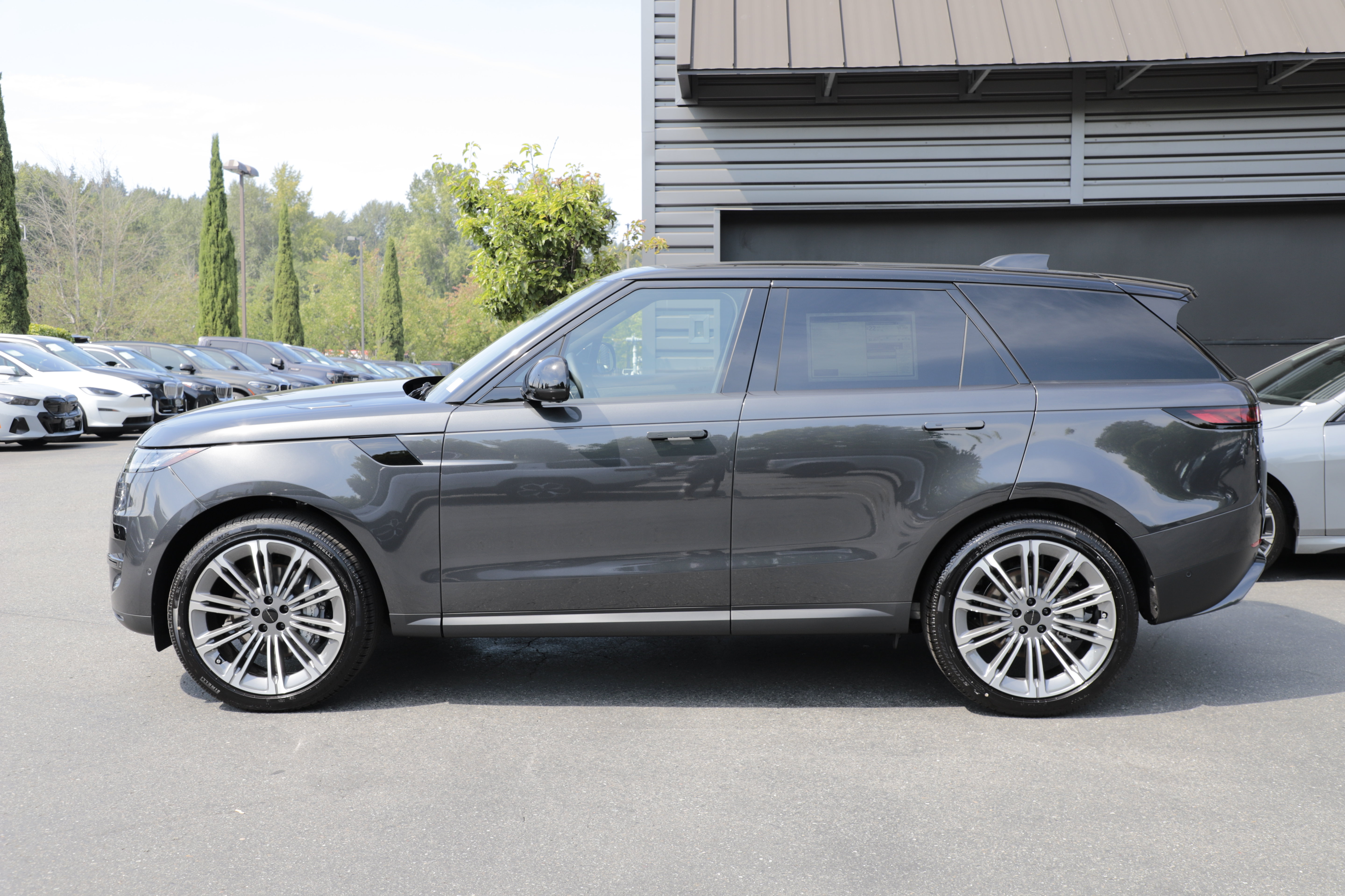 New 2026 Land Rover Range Rover Sport SE AWD/4WD image 5