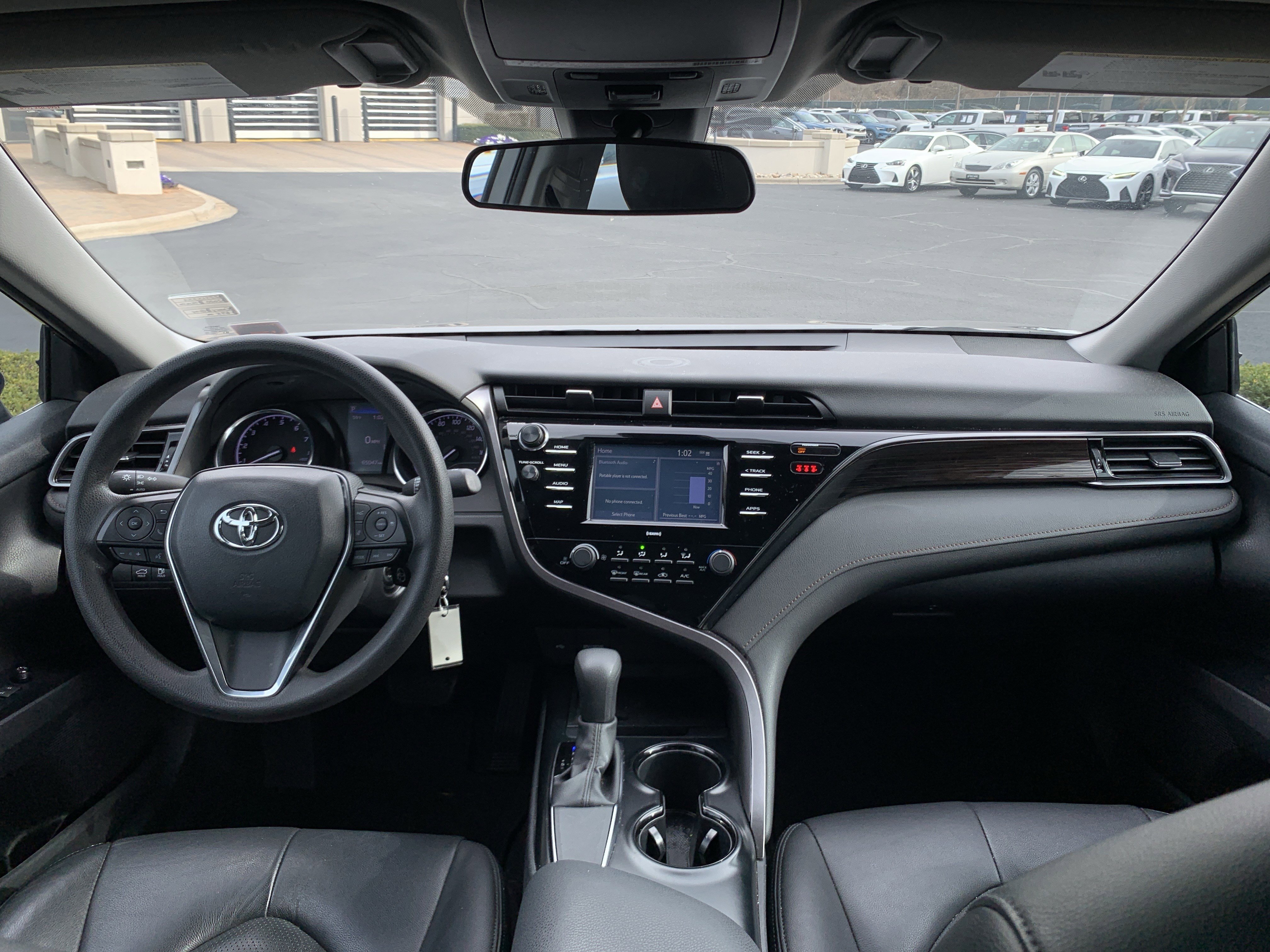 Used 2020 Toyota Camry LE image 30