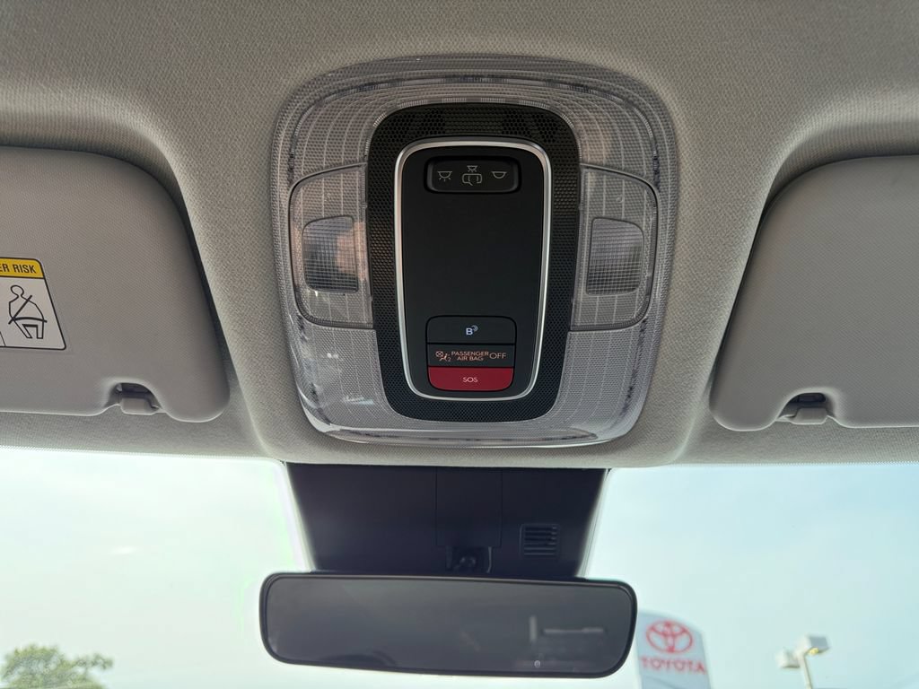Used 2024 Hyundai Kona SEL AWD/4WD image 38